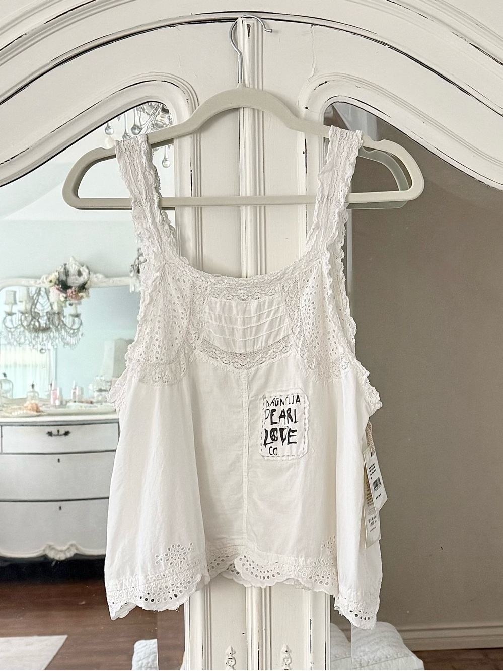 Magnolia Pearl Clementine Tank ( Altered) - Picture 4 of 7